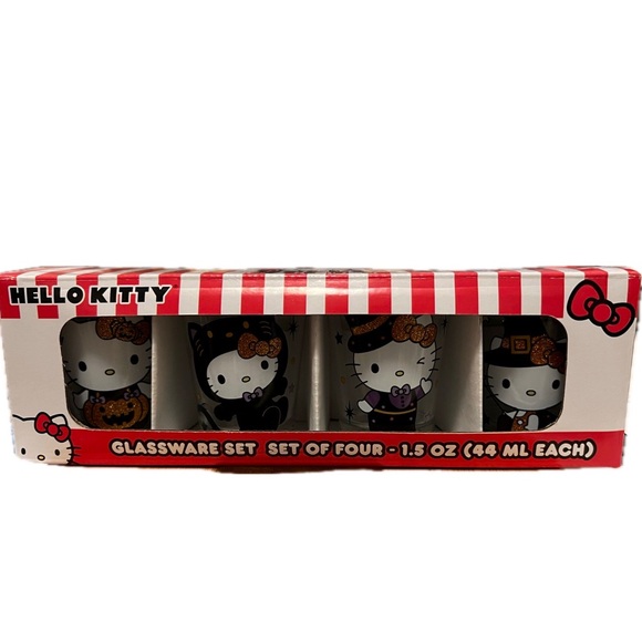 Hello Kitty Halloween Shot Glasses - Picture 1 of 3
